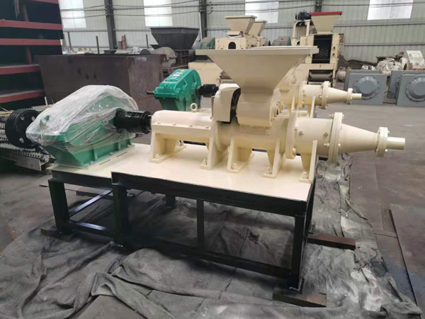 炭粉制棒機(jī)